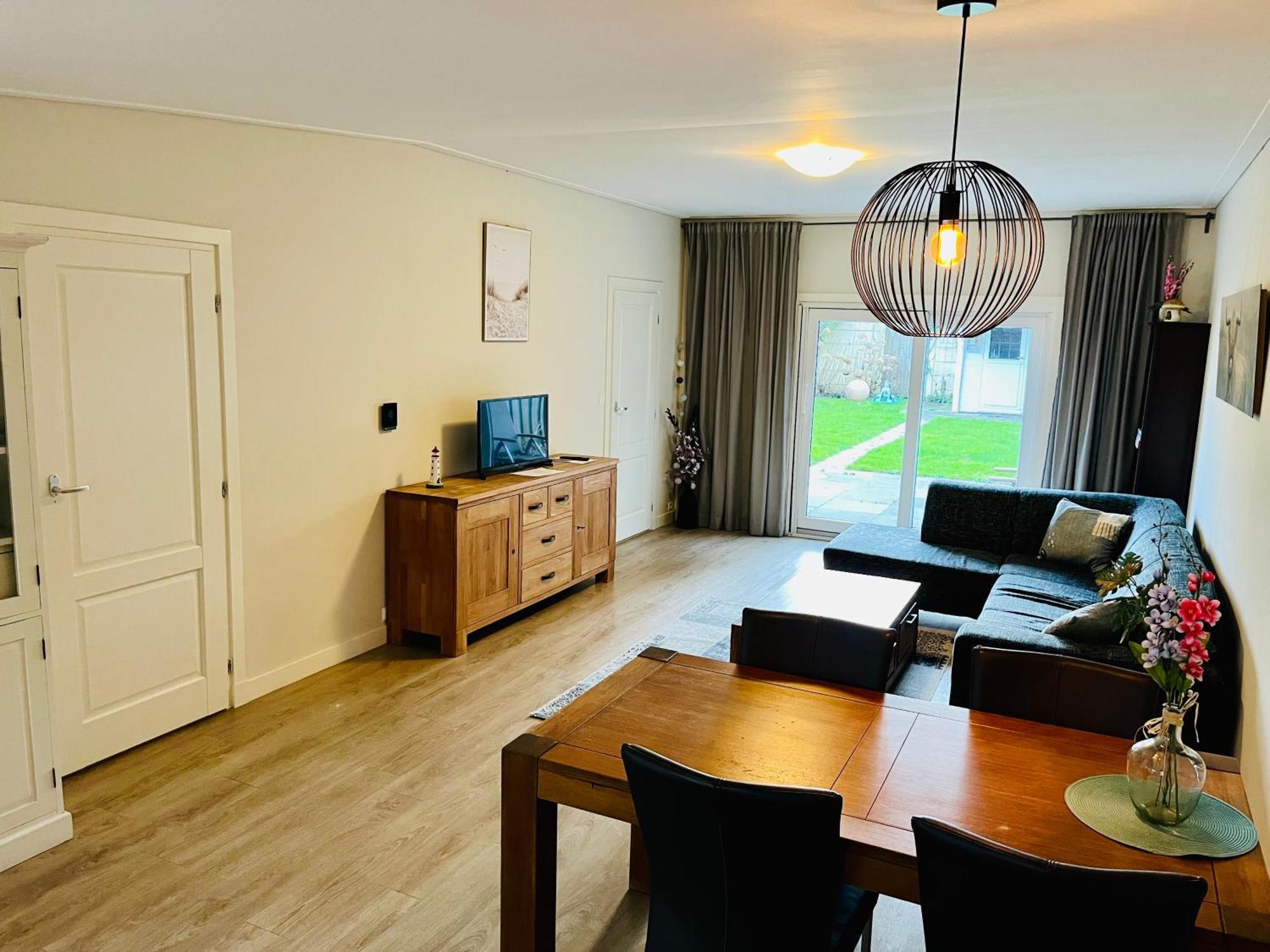 Rustig Gelegen Recreatiewoning In Zeeland *