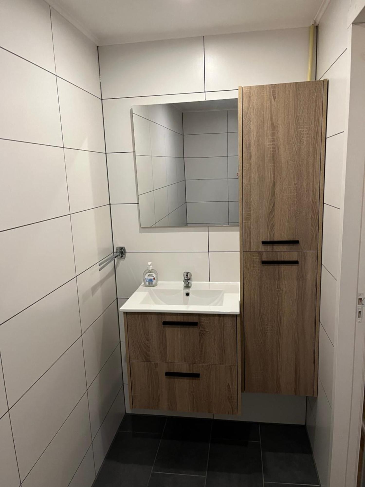 Rustig Gelegen Recreatiewoning In Zeeland Bruinisse